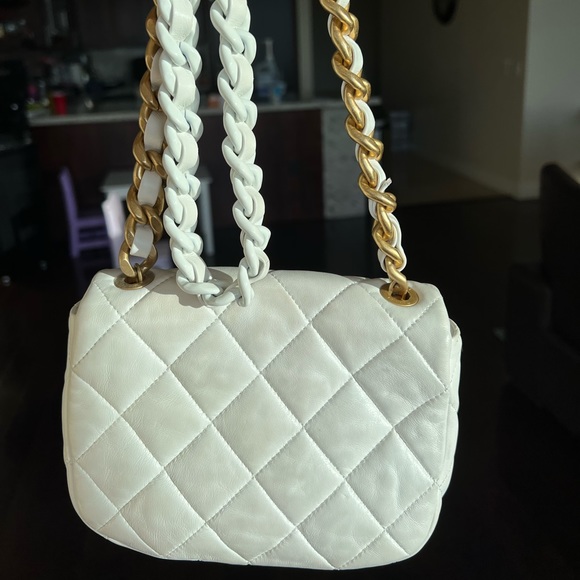 Selling my beautiful special edition Chanel bag - Picture 11 of 11